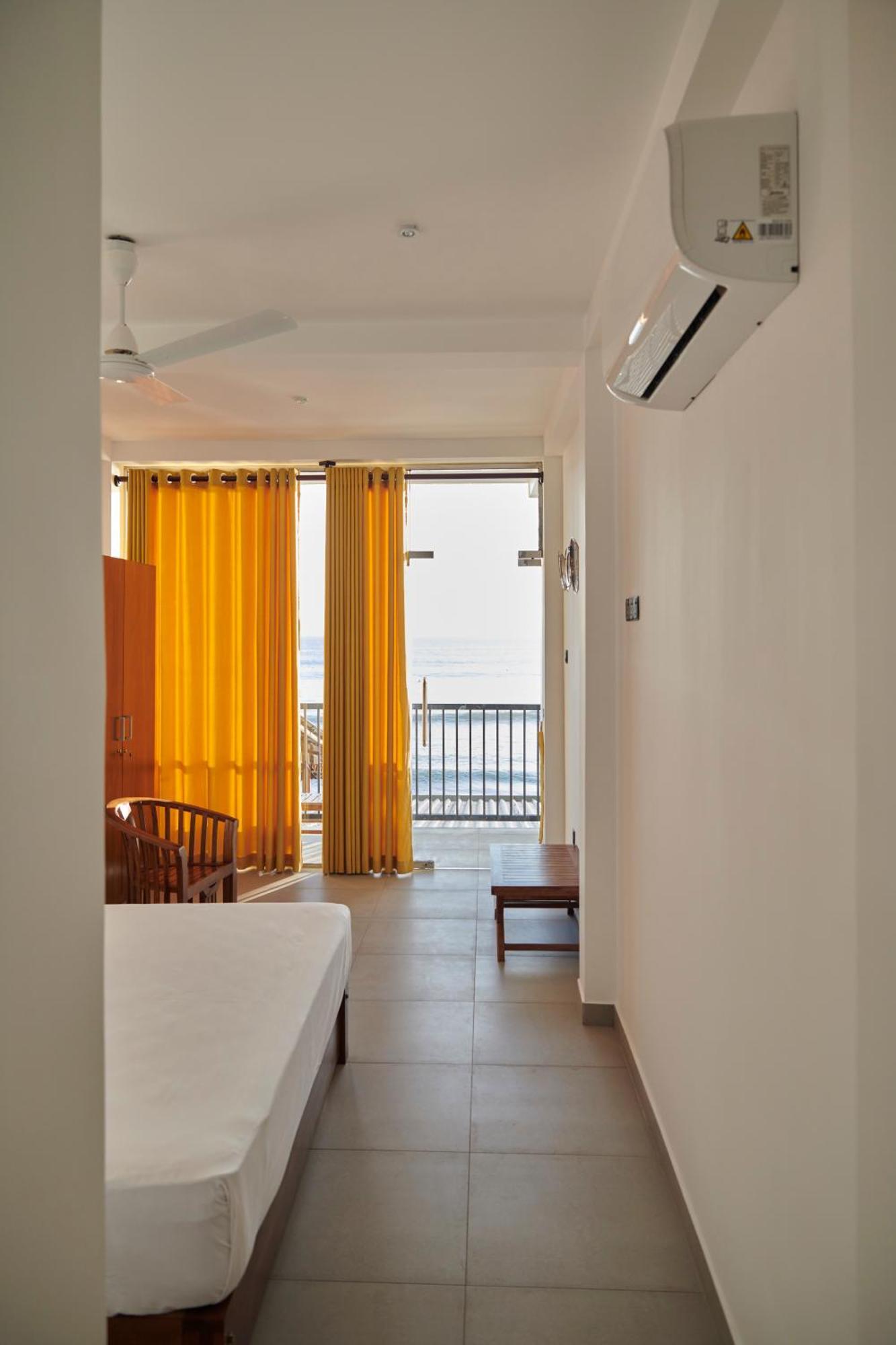 Kings Bay Beach Resort Ґалле Екстер'єр фото