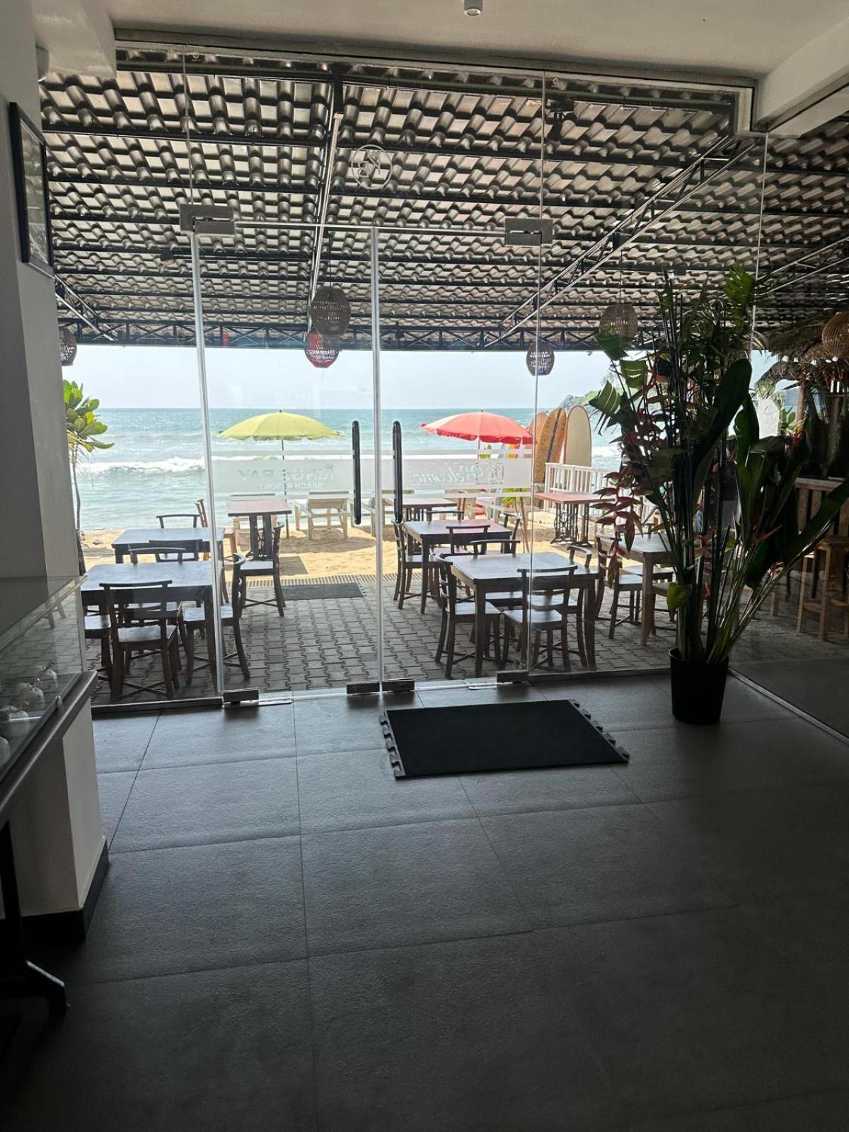 Kings Bay Beach Resort Ґалле Екстер'єр фото