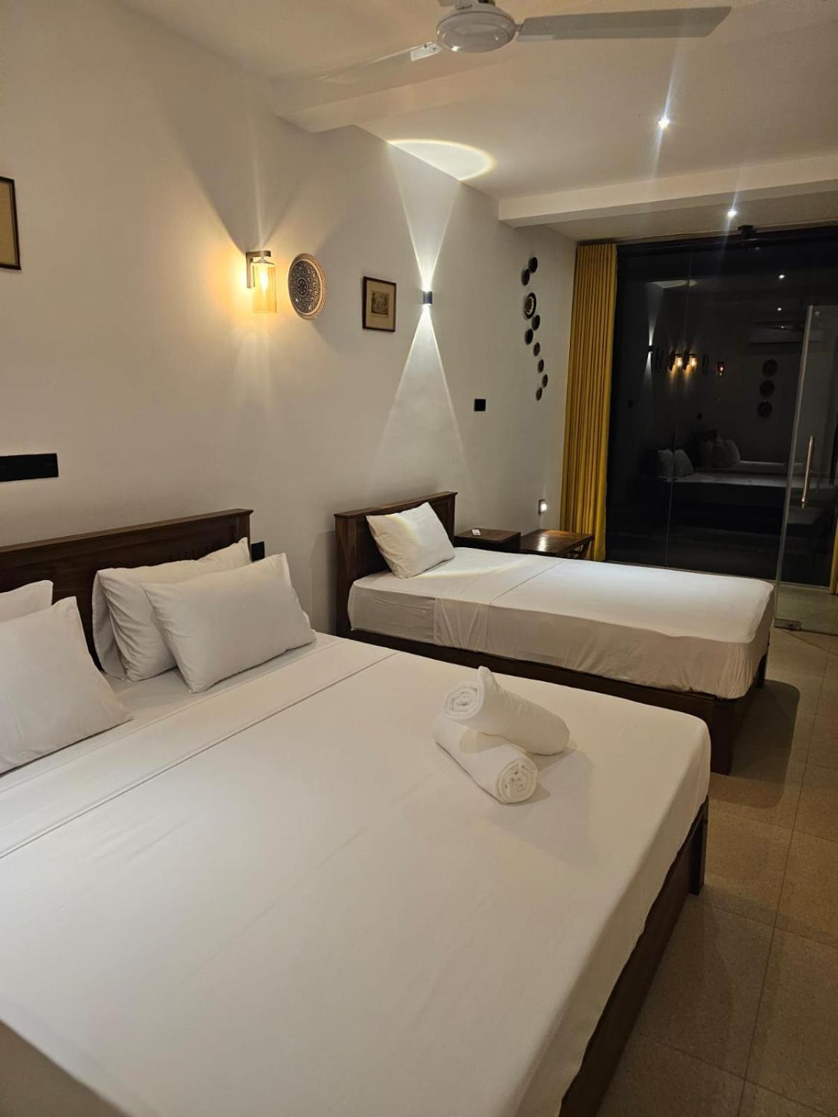Kings Bay Beach Resort Ґалле Екстер'єр фото