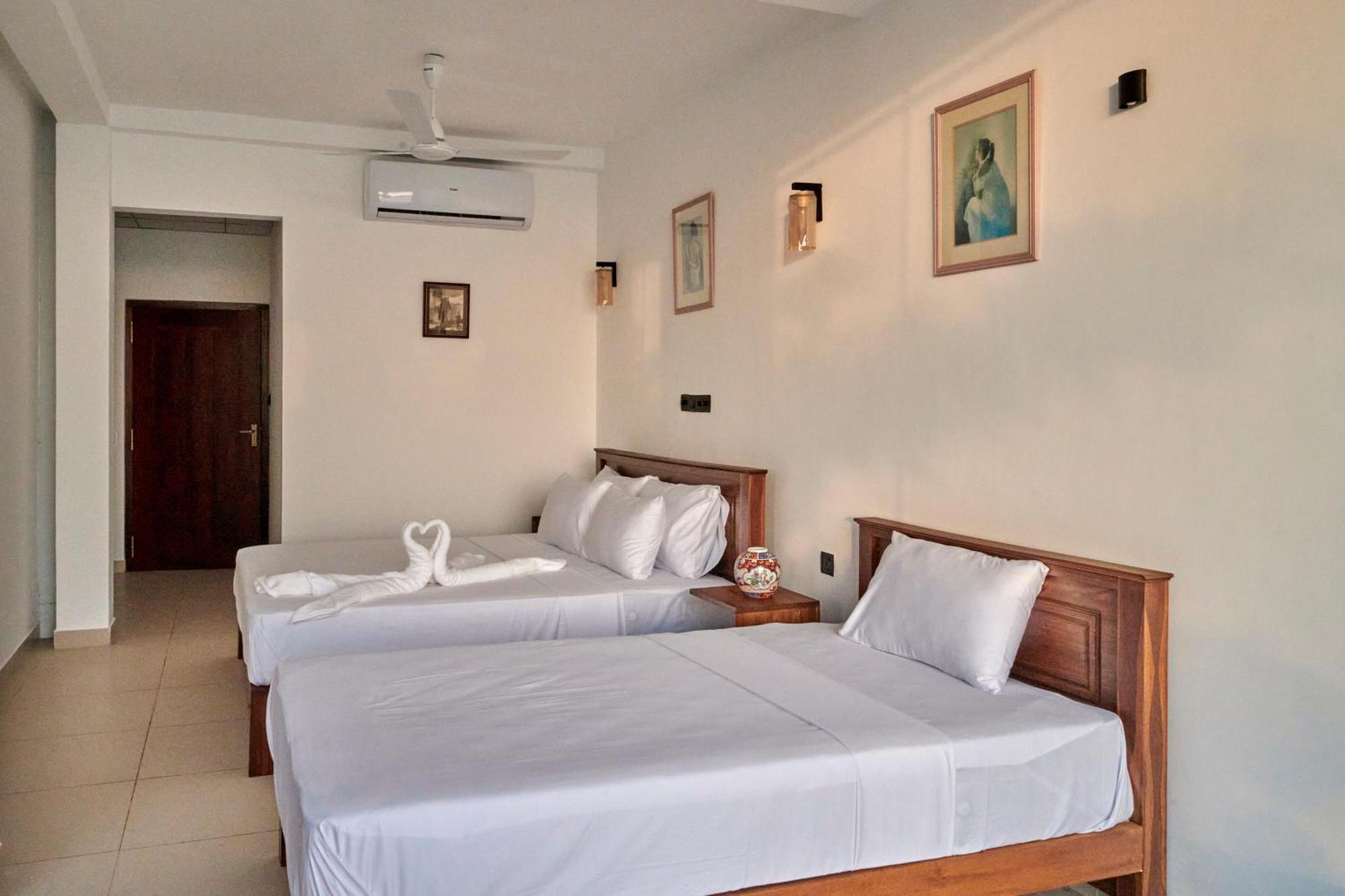 Kings Bay Beach Resort Ґалле Екстер'єр фото